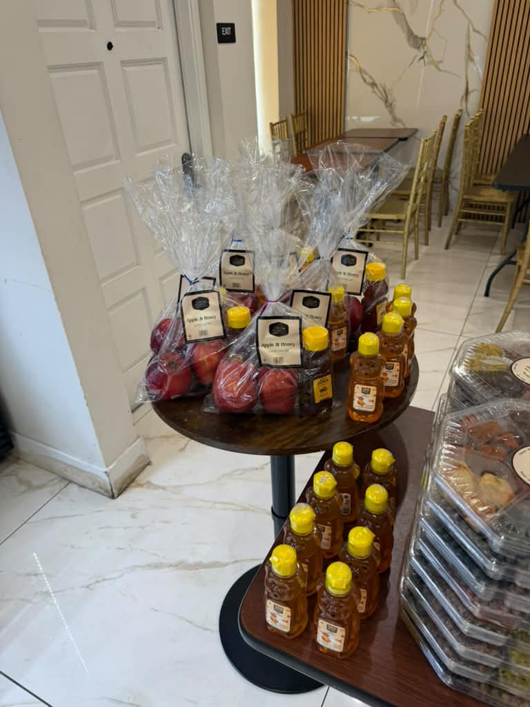 Status update image from Taam Shabbos