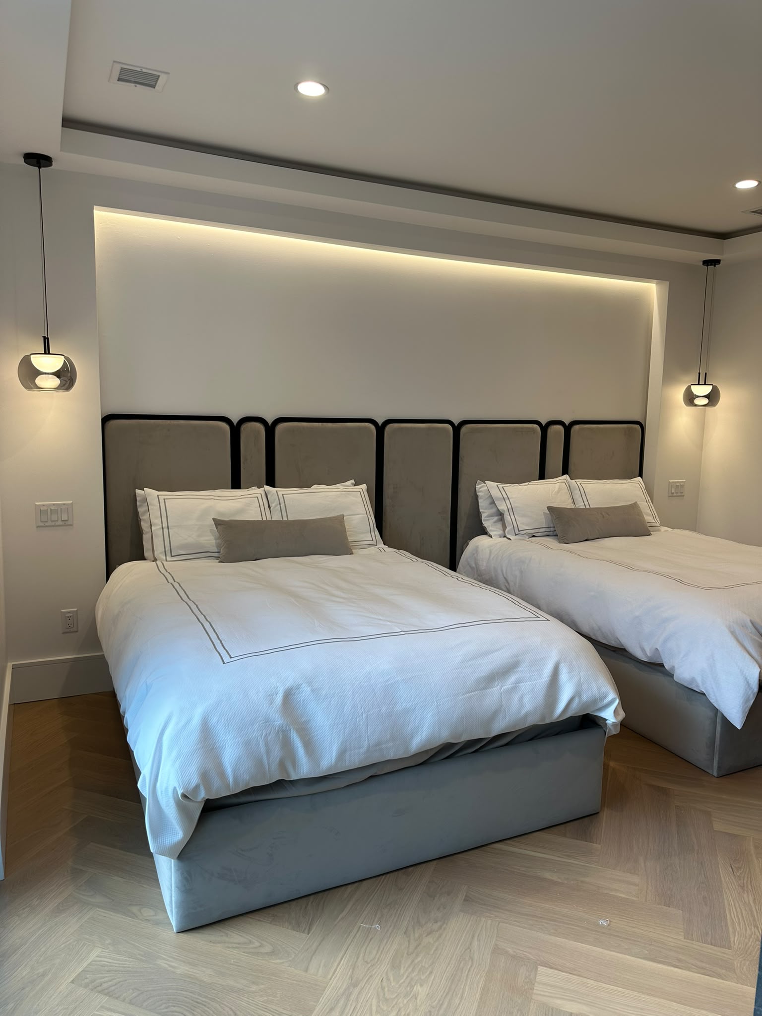 Status update image from Suede Custom Decor