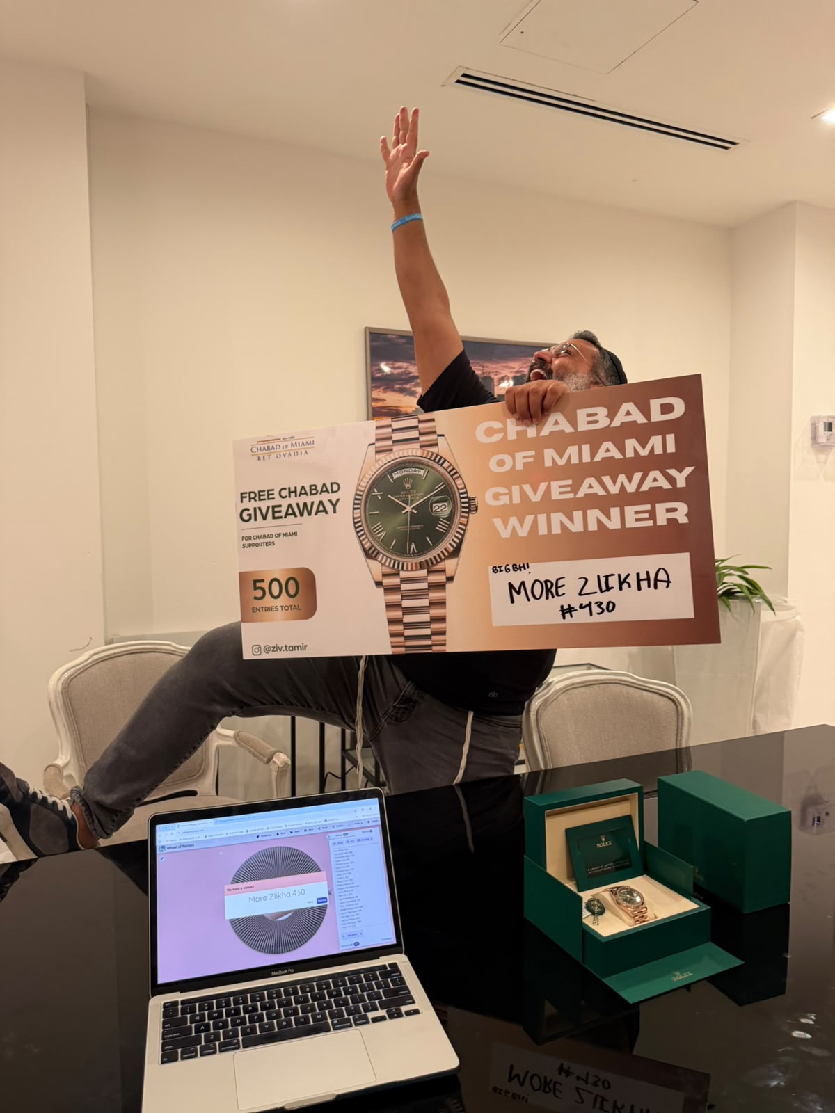 Status update image from Ziv The Watch Guy