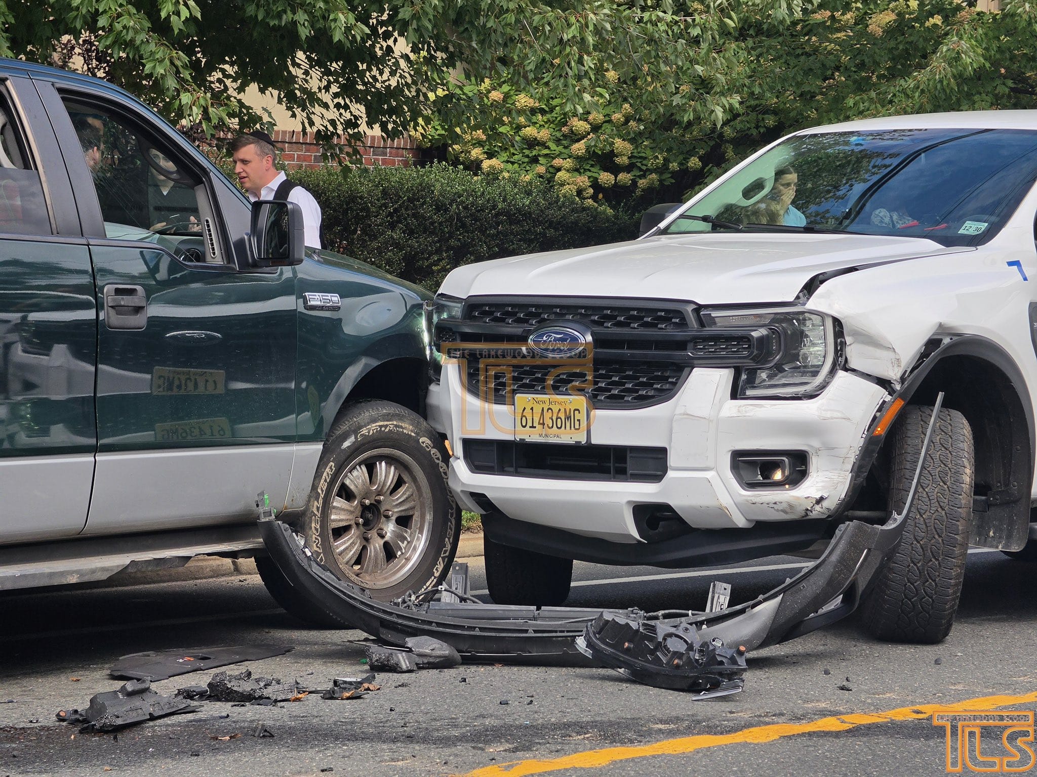 Status update image from TLS - The Lakewood Scoop