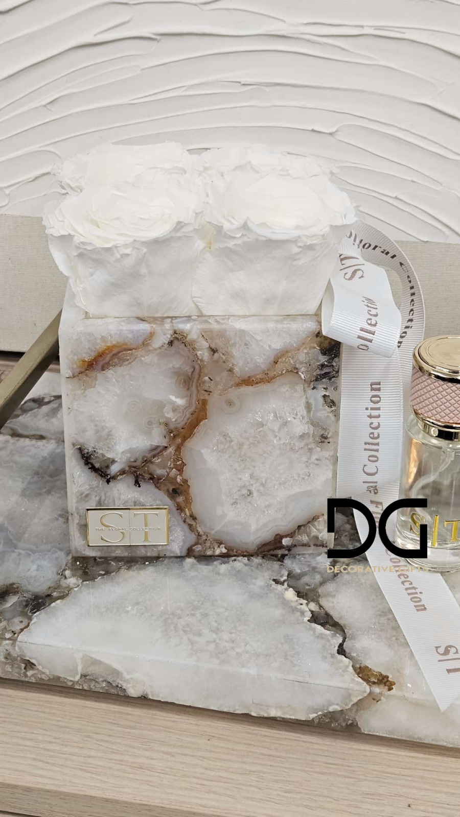Status update image from Decorative Gifts