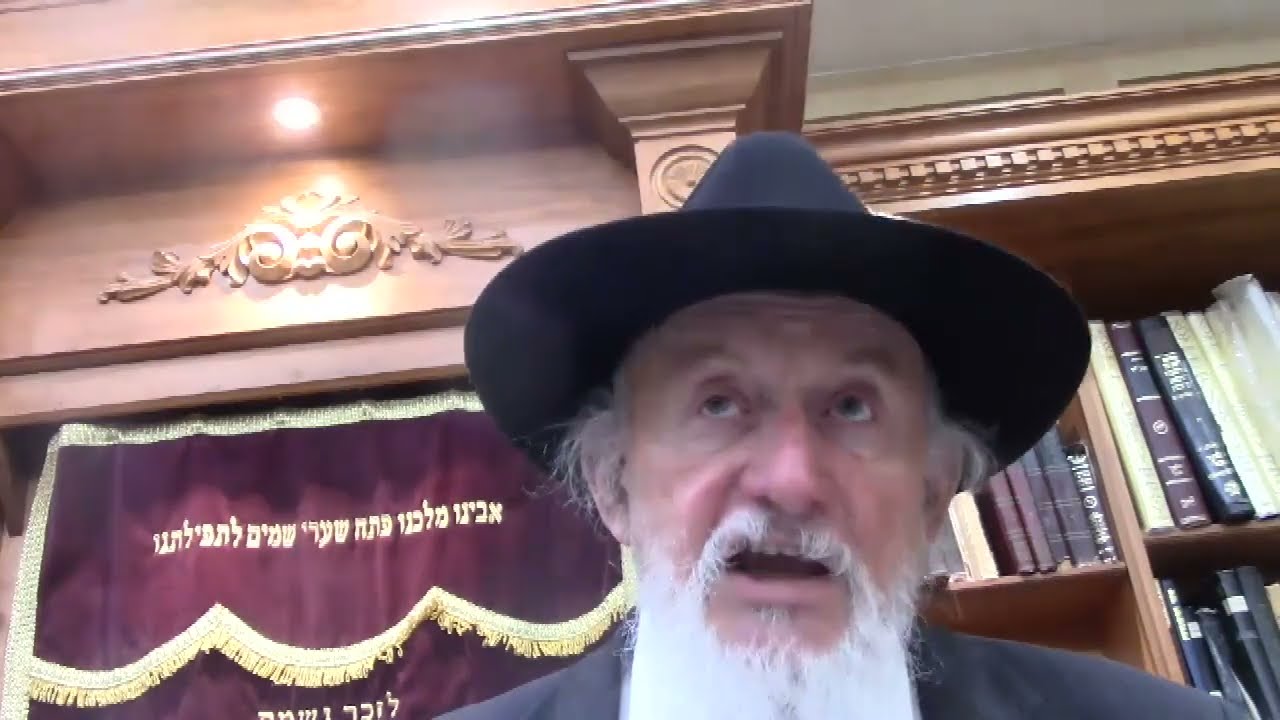 הלכות בציעת הפת בנושא פת הבאה בכסנין ולחמניות חלק ב' , הרב שלום בער לוין שנת תשפ"ו
