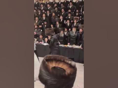 Rabbi dancing with the bride❤️‍🔥