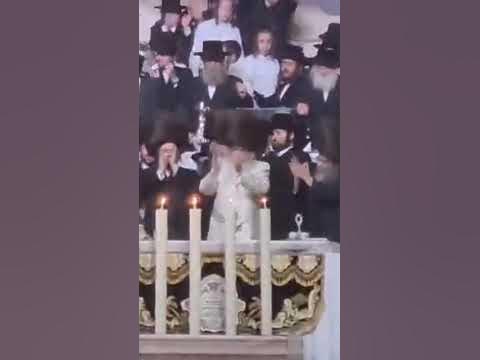 מעמד שמחת כתיבת ספר תורה וואס ווערט מארגן אריינגעגעבן דורך כ"ק מהרז"ל מ'סאטמאר שליט"א