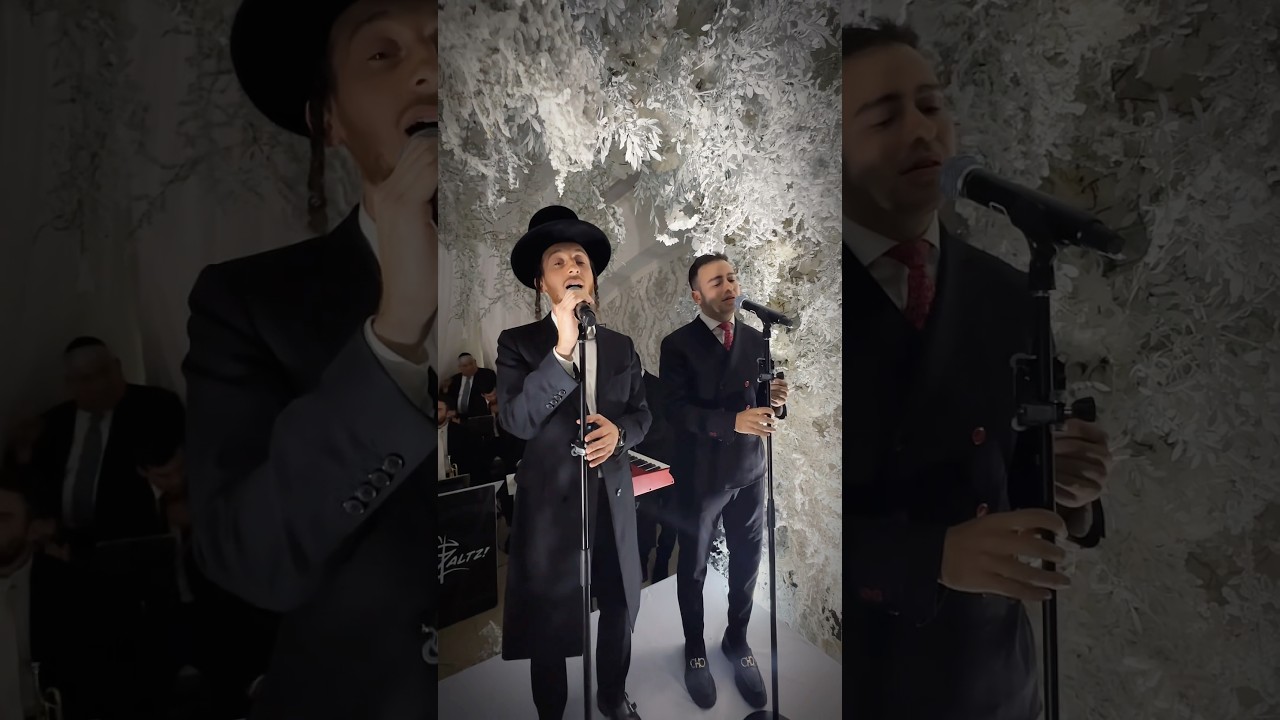 Harmonies floating through white leaves 🤍