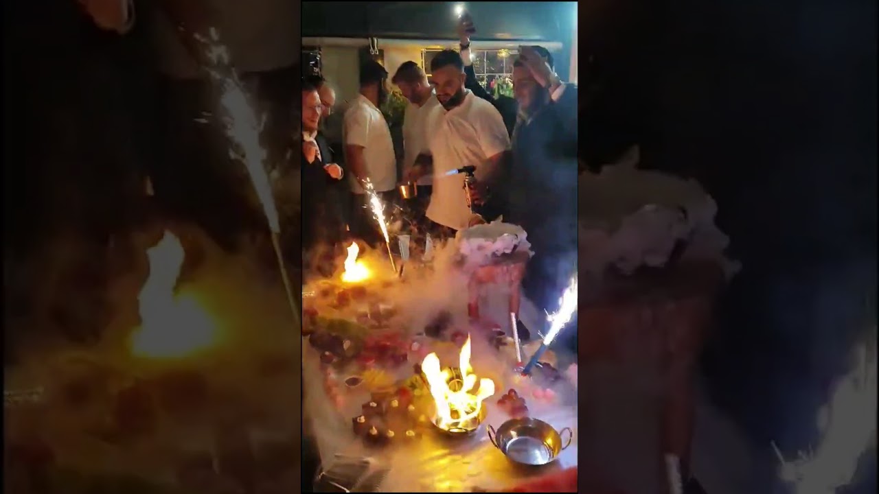 תקציר קומיזץ אשש - שרולי וינברגר