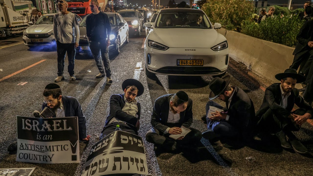 💥 חרדים בהפגנה סוערת נגד הגיוס לצבא  | Ultra-Orthodox Jews Protest Against Conscription to the IDF 💥