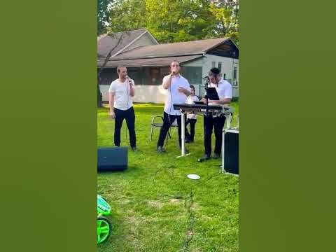 Sruly Green & Meilech Frank performing Erev Shabbos Nachmi