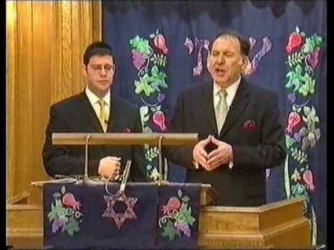 Chazzan Avromi Freilich sings with Chazzan Naftali Herstik Yaaleh