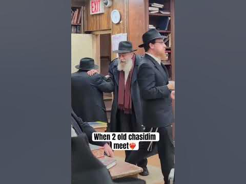 When 2 old chasidim meet❤️‍🔥
