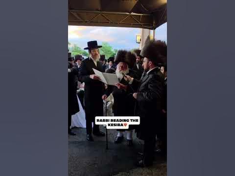 Rabbi reading the Kesiba❤️‍🔥