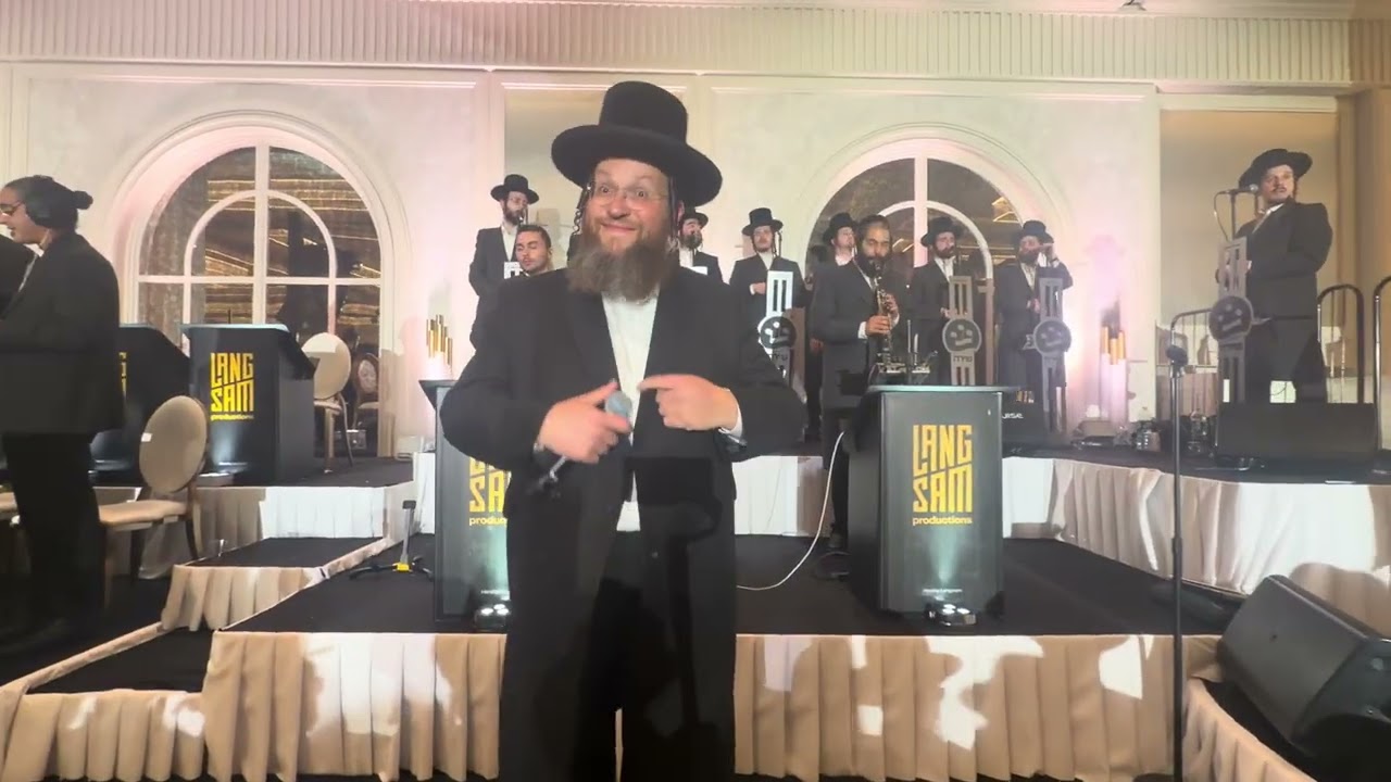 Hershey Langsam on the keys & Shloimi Daskal @ Wedding Ezriel Sputz.& Friedman