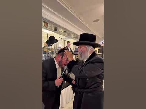 Rabbi giving blessings🤠❤️‍🔥