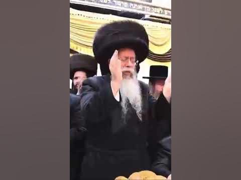 Rabbi dancing at wedding of grandchild❤️‍🔥