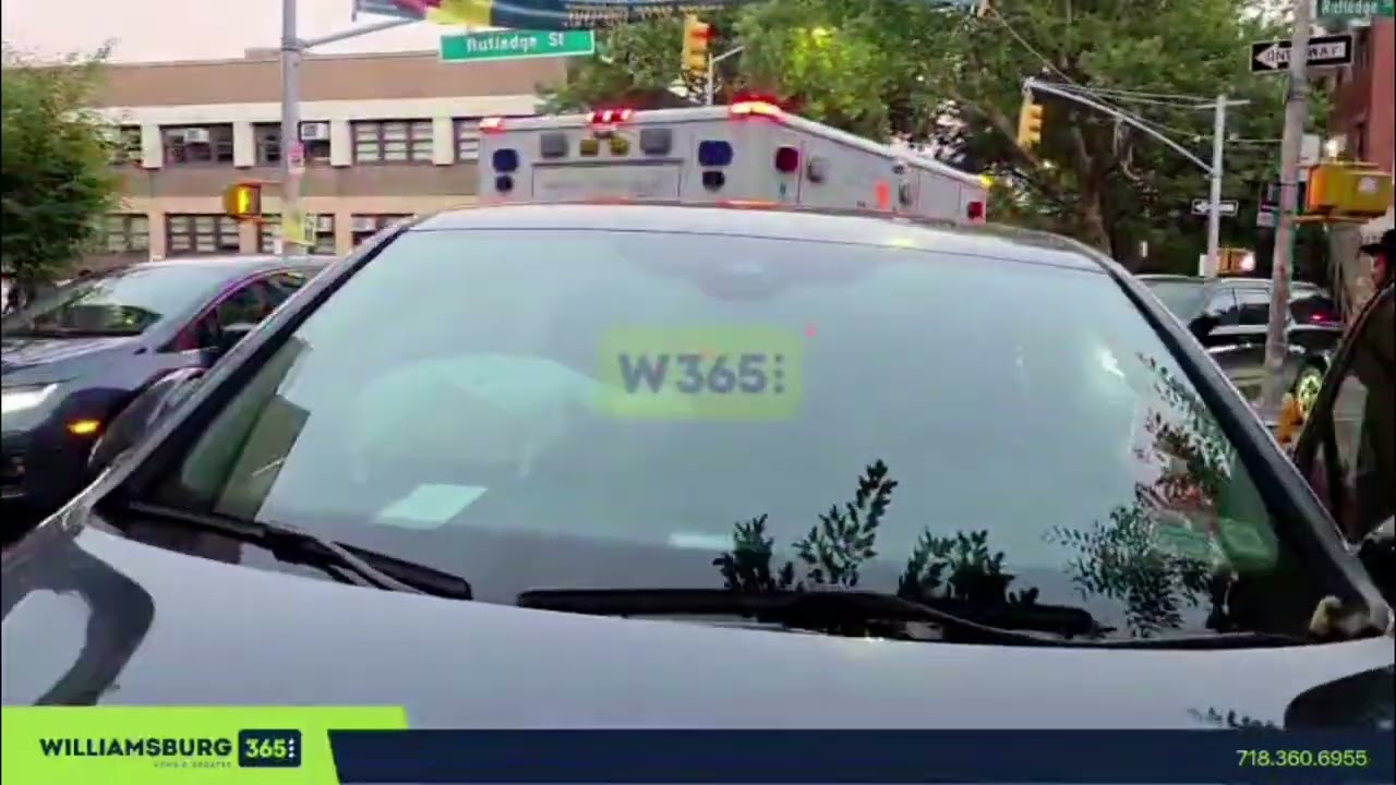 Accident on Rutledge St & Marcy Ave. Hatzolah and Shomrim were on the scene.