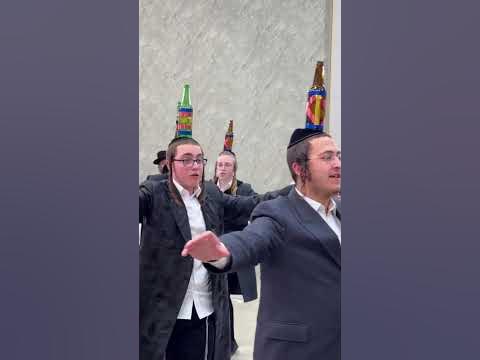 Nothing vibes like a Jewish wedding🤠❤️‍🔥
