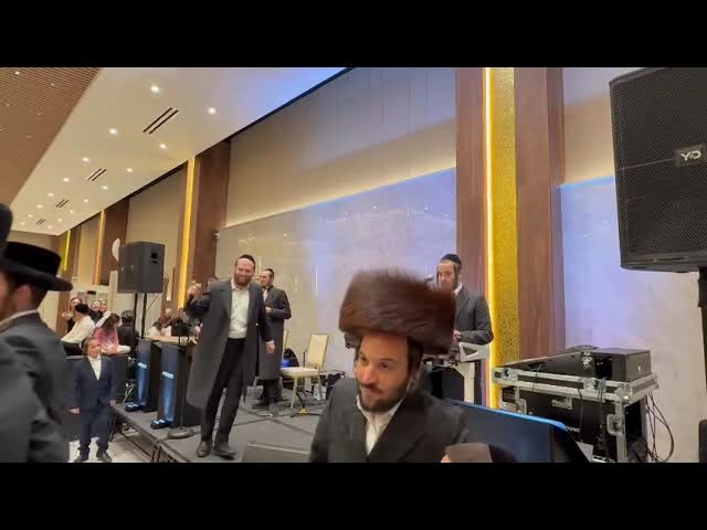 Nuchem Weinberger 🎹 Chaim Brown 🎤 🔥