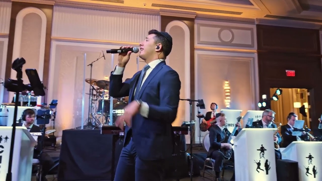 Yaakov Rosenblum (Bilvovi MBC) Chesky Levy Band Live