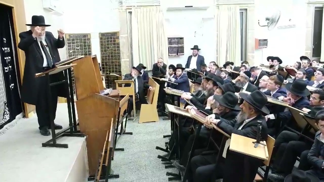 רשכבה"ג מרן הג"ר משה הלל הירש בישיבת הנגב "שכר שכיר" לרגל יום השנה לפטירת הגר"י מאיר זצ"ל.