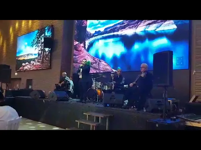 אשיר לך ארץ חמדה -הזמר והפייטן יניב מדר