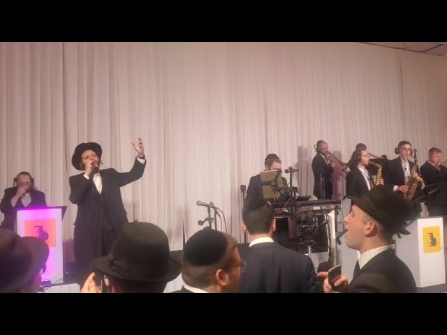 Min Hashamayim Live Zanvil Weinberger Avrumi Berko Production