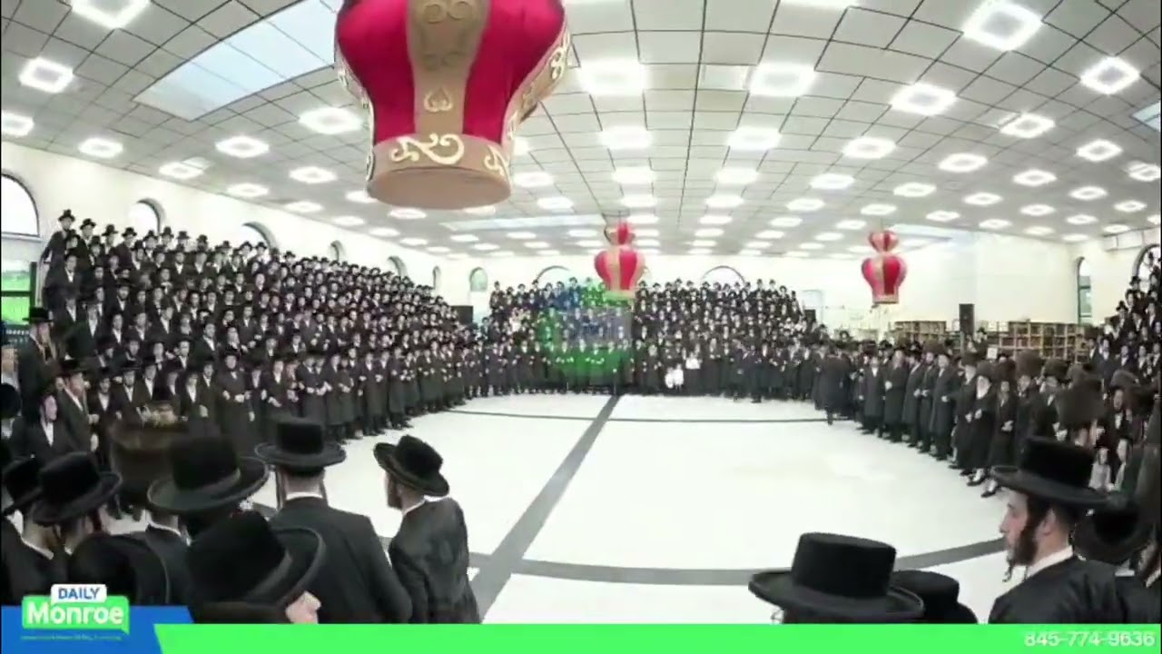 Satmar Chassidim rejoice with a new Torah on the streets of Kiryas Yoel