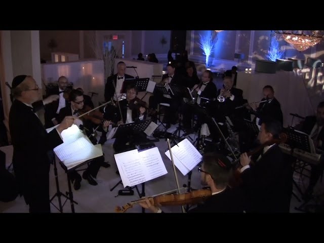 Yisroel Lamm Conducting "Bobover Keil Odon" An Aaron Teitelbaum Production   קל אדון - באבוב