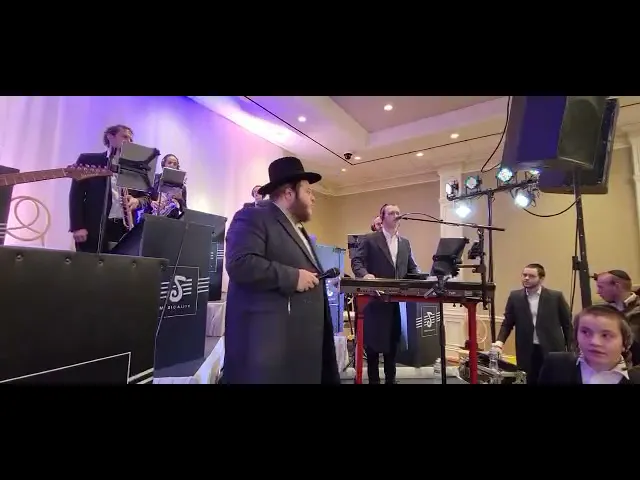 Levy Falkowitz, Yossi Shtendig, turning a wedding upside down! 🔥💥