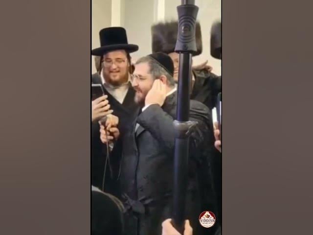 Ari Abramowitz 🎤🎤🎤
