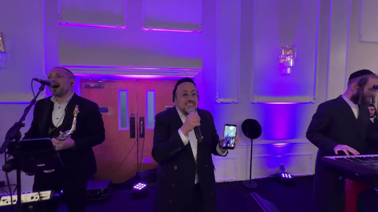 Lipa Schmeltzer & Shimon Moskowitz wedding Baruch Schwartz of Monsey Scoop Hit