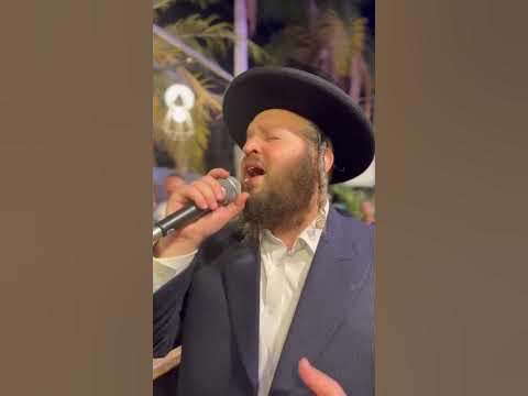 *לצד חופה מאוד מרגשת לנכד של הרב אלכורת*