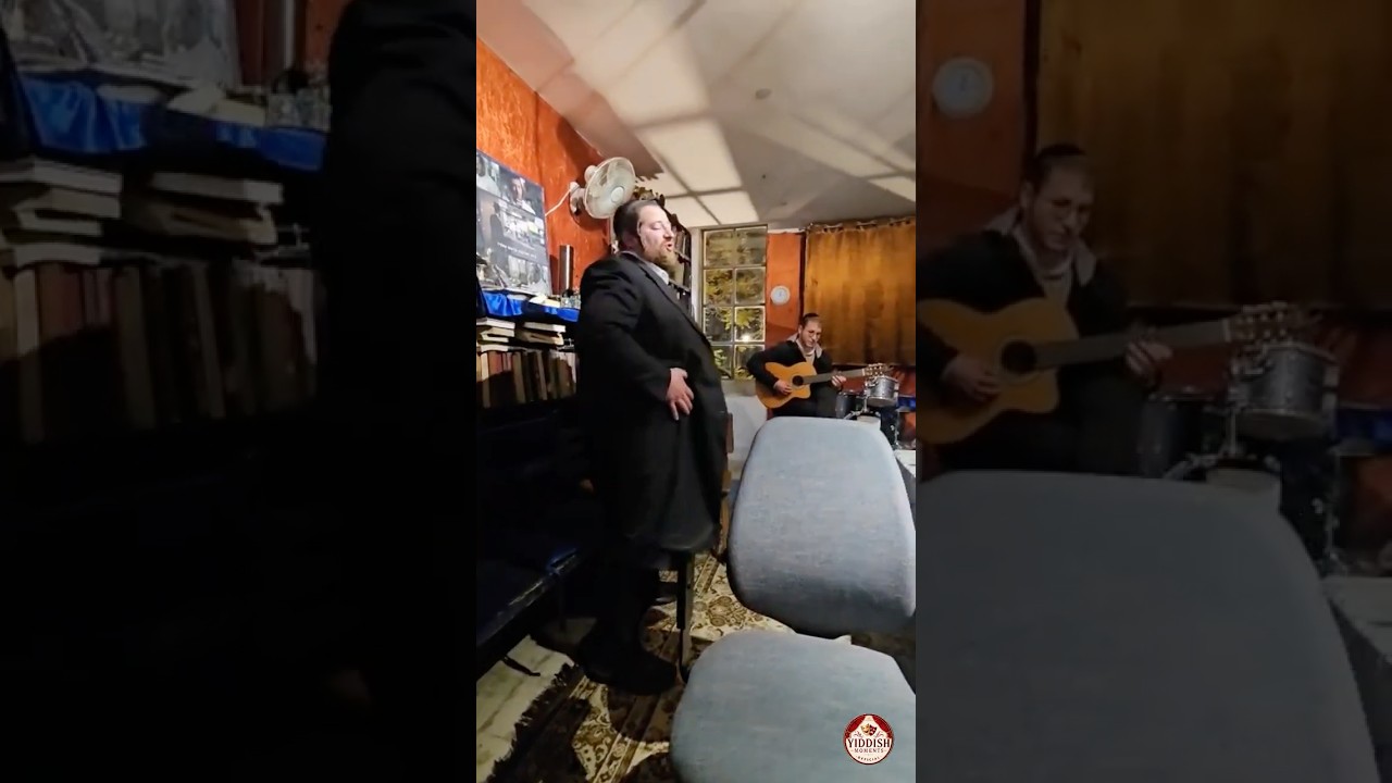 Legendary Actor Ari Gluck Sings A Yiddishe Mama