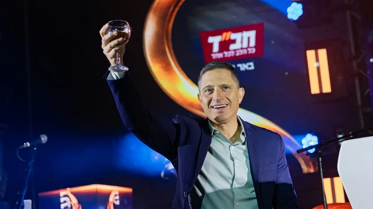 רוביק דנילוביץ בנאום מעורר השראה 💥 חובה צפייה! - חב"ד באר שבע \\ צבעים הפקות