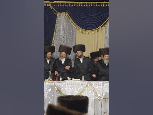 כ''ק מרן האדמו''ר שליט''א בריקוד במוצש''ק שבת סליחות באתרא קדישא מירון