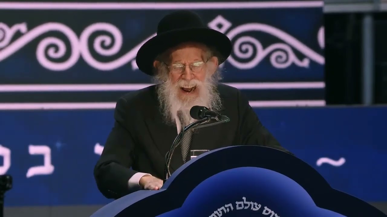 VIRAL! Rav Shimon Galei spontaneously sings Shaarei Shomayim at Dirshu