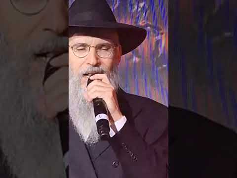 Avraham Fried singing at the MIR Dinner in London