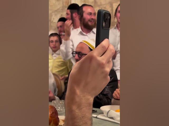 Simchas Beis Hashoeiva - Lipa Schmeltzer