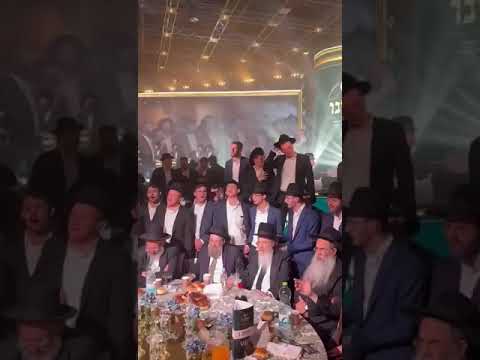Talmidim sing "Ki Lo Mimoitzo" at the Yartzeit Seudah of Harav Baruch Mordechai Ezrachi Zatzal