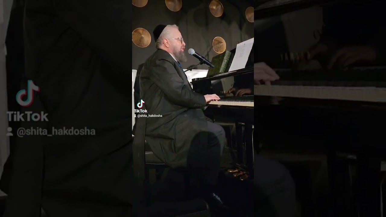 MBD👑 & Yossi Green💚 singing Shomrei and Kol Brama at a Sheva Brachos