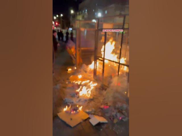 Hundreds of protesters disrupt light rail construction in Jerusalem