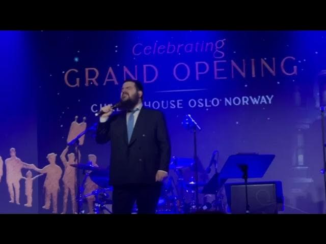 Benny Friedman singing Kol Berama in Oslo Norway