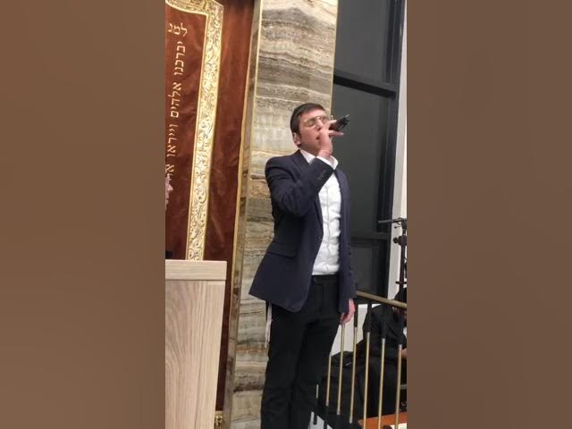Avrumi Berko & Yigal singing by k’hal Beer Torah