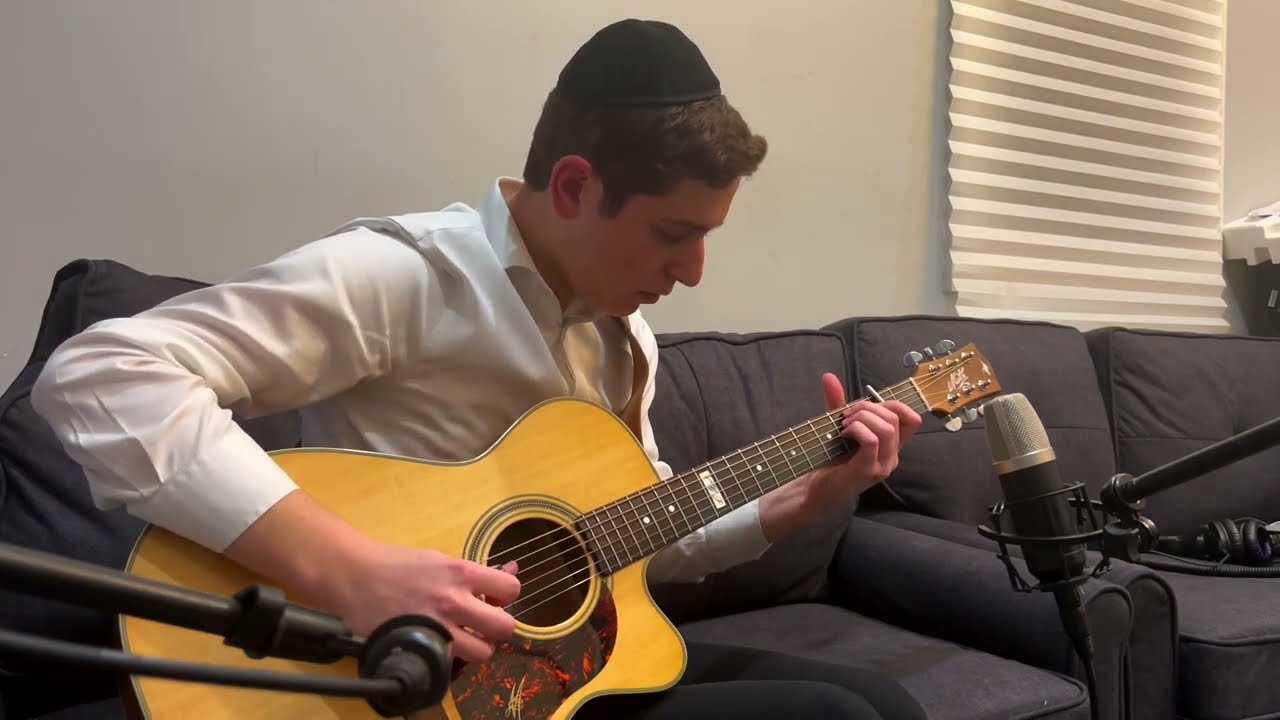 Esah Einai (R' Shlomo Carlebach) - Fingerstyle arrangement by Ari Ettinger