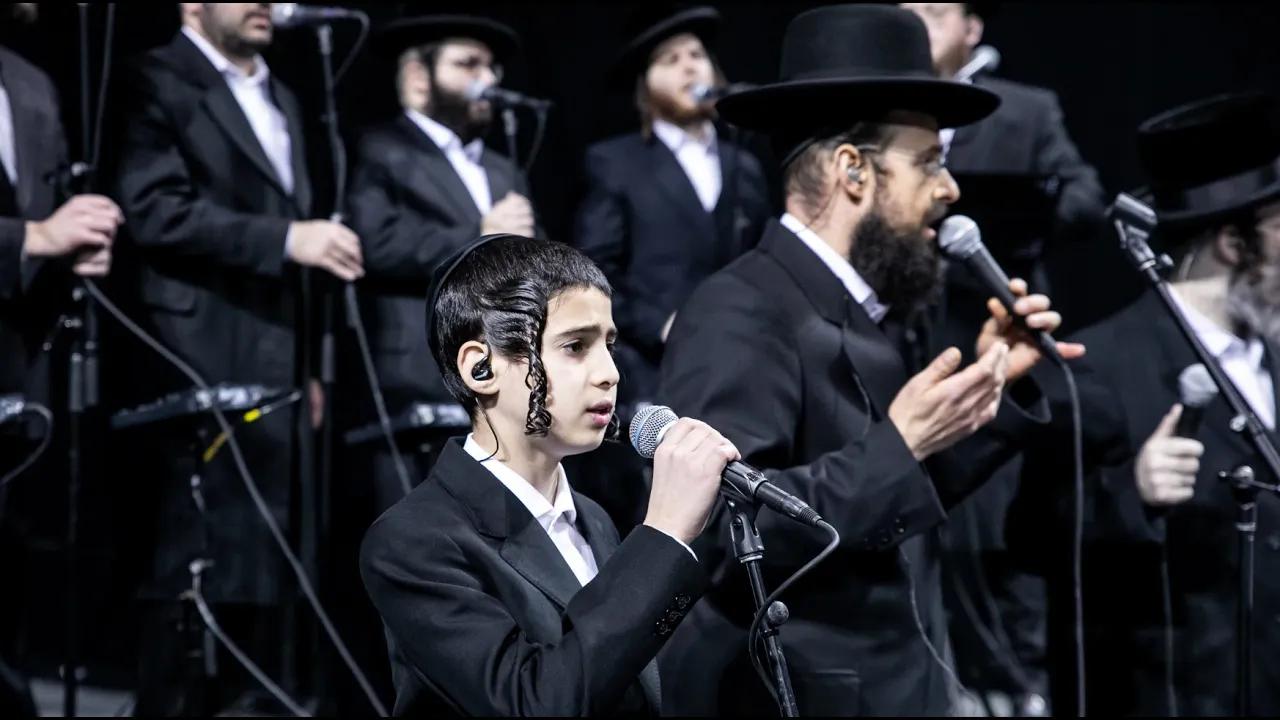 Shea Berko, Yisroel Werdyger, Rav Shloime Taussig, Yedidim Choir - Siyum HaShas at Barclays Center