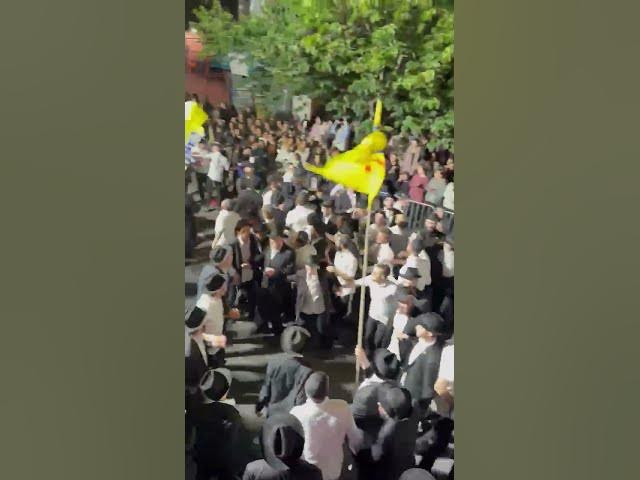 Thousands at Simchas Beis Hashoeiva in Crown Heights Tuesday Chol Hamoed Sukkot 2026