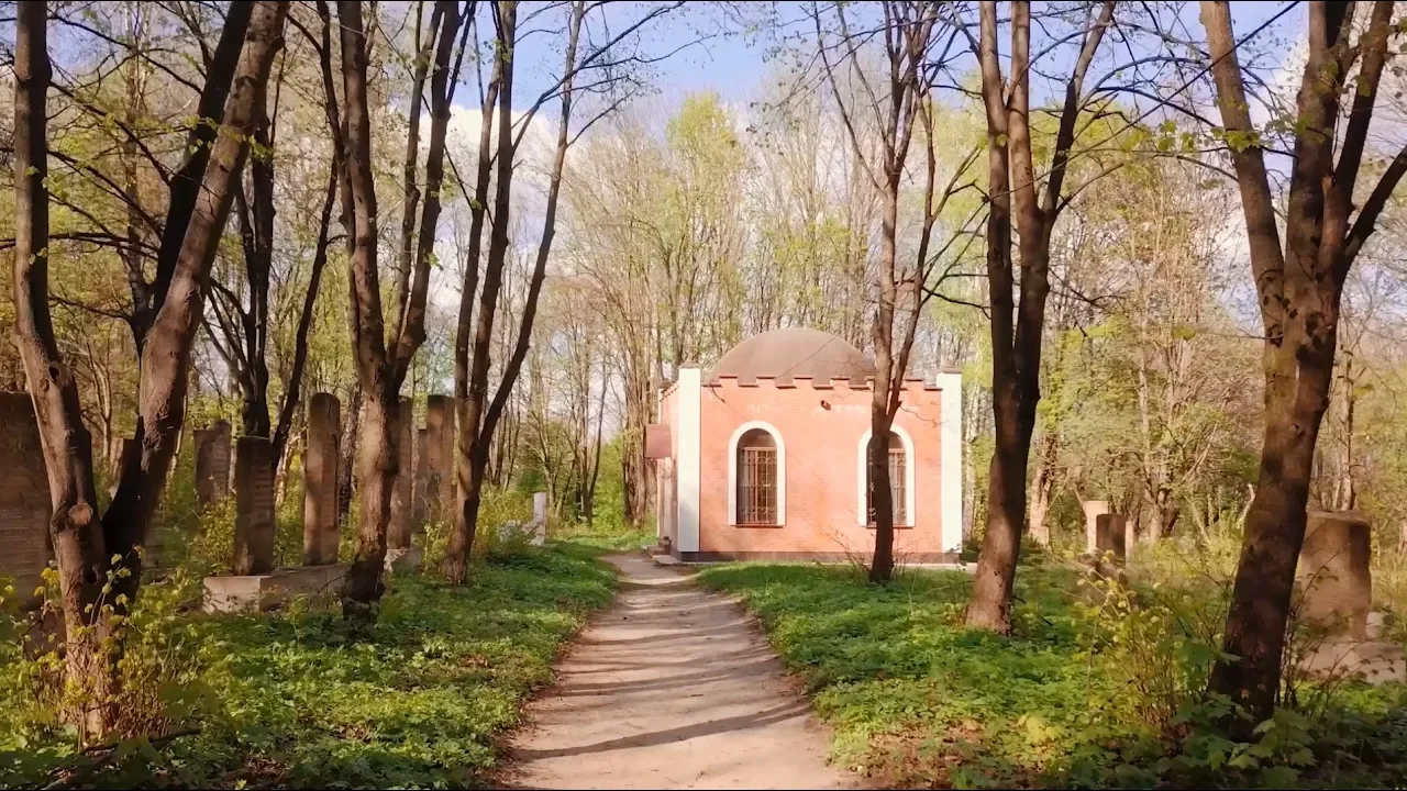 Kever Mahrsha Ostroh, Ukraine | קברו של רבינו המהרש”א בעיר אוסטרהא, אוקראינה