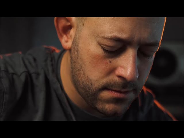 NECHAKEH LECHA / AL TAAZVI YADAYIM Aryeh Kunstler Mashup