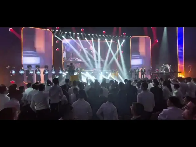 Lipa Schmeltzer with a new song "תורה מגנא ומצלא"