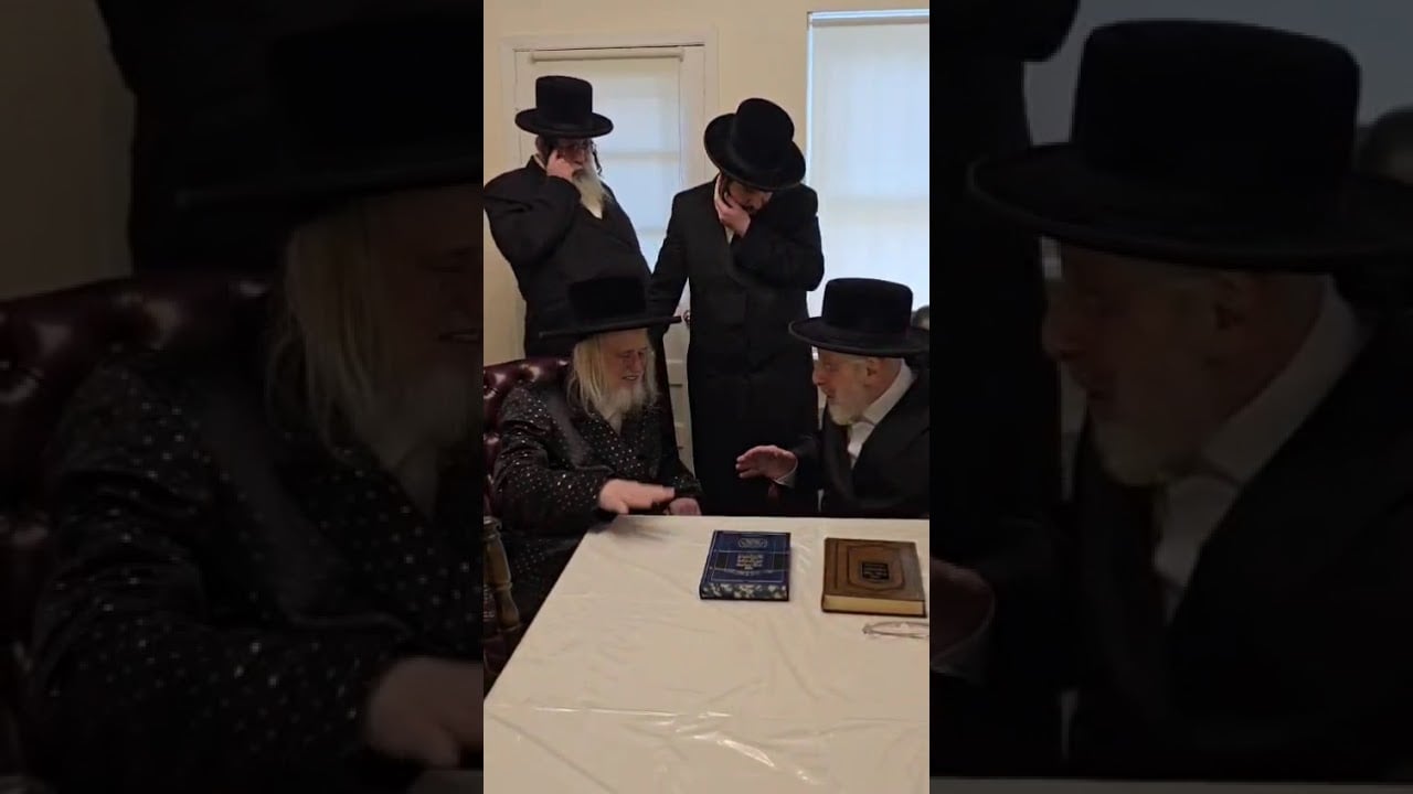 זקני אדמור"י בארא פארק | האדמו"ר ממונקאטש בביקור בבית האדמו"ר מליסקא לברך ולהתבך בברכת השנים