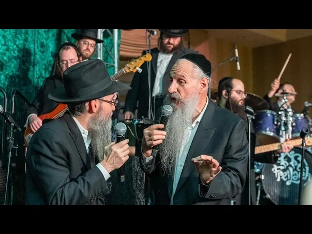 Mordechai Ben David & Avraham Fried singing together